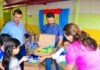 São Luís: Prefeitura faz entrega de materiais didáticos á alunos