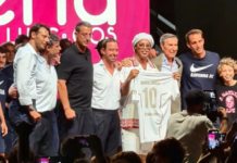 De volta aos gramados? Ronaldinho Gaúcho é apresentado por clube da Itália