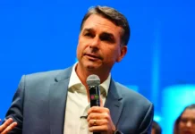 Flávio Bolsonaro volta atrás e confirma presença em debate da Band após Lula dizer que vai